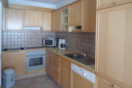 Geräumige Küche im Appartement A - Urlaub im Haus Josef in Filzmoos